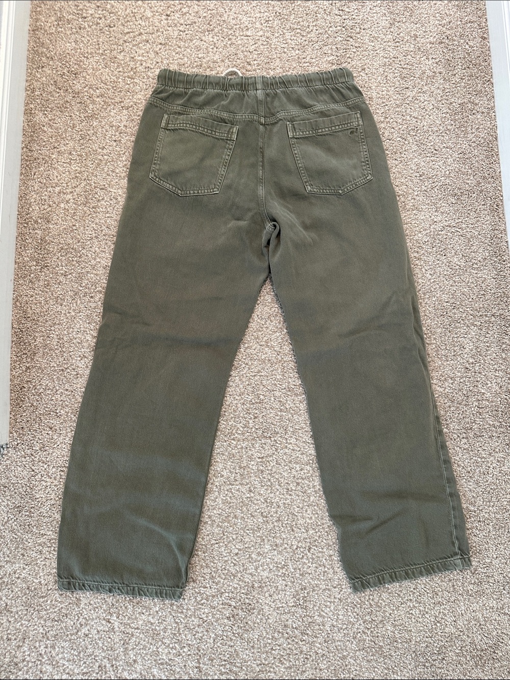 Marine Layer Ella Olive Straight-Leg Pants - Picture 7 of 8
